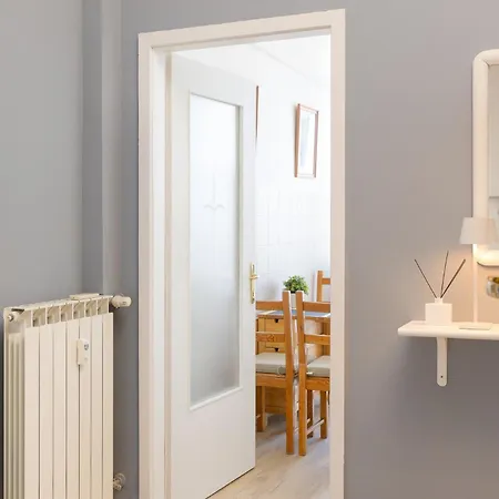 Centro I Le Rive 9 아파트 *