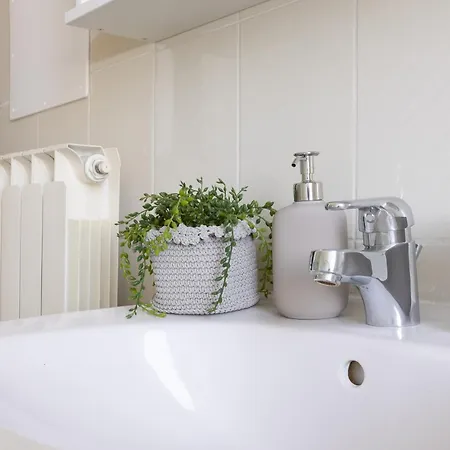 Centro I Le Rive 9 아파트 *