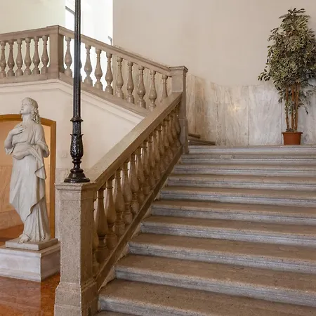 Centro I Le Rive 9 Apartment *