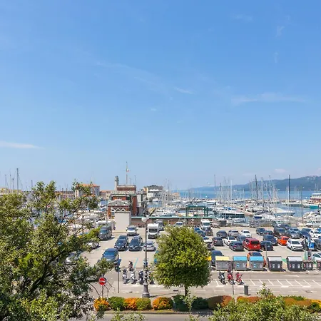 Centro I Le Rive 9 Apartment Triest