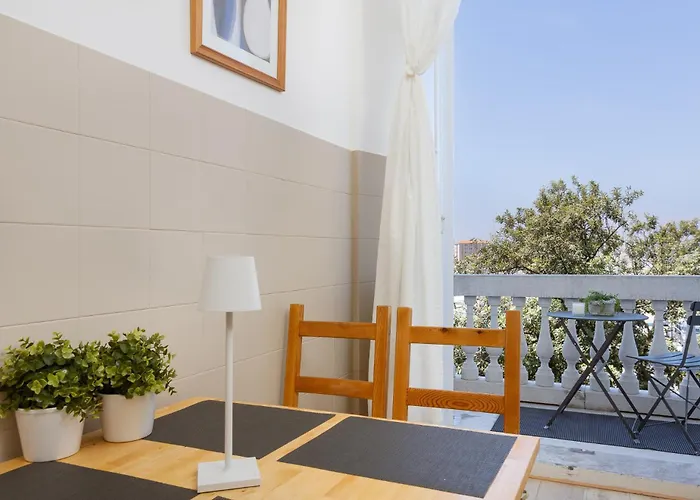 Centro I Le Rive 9 *